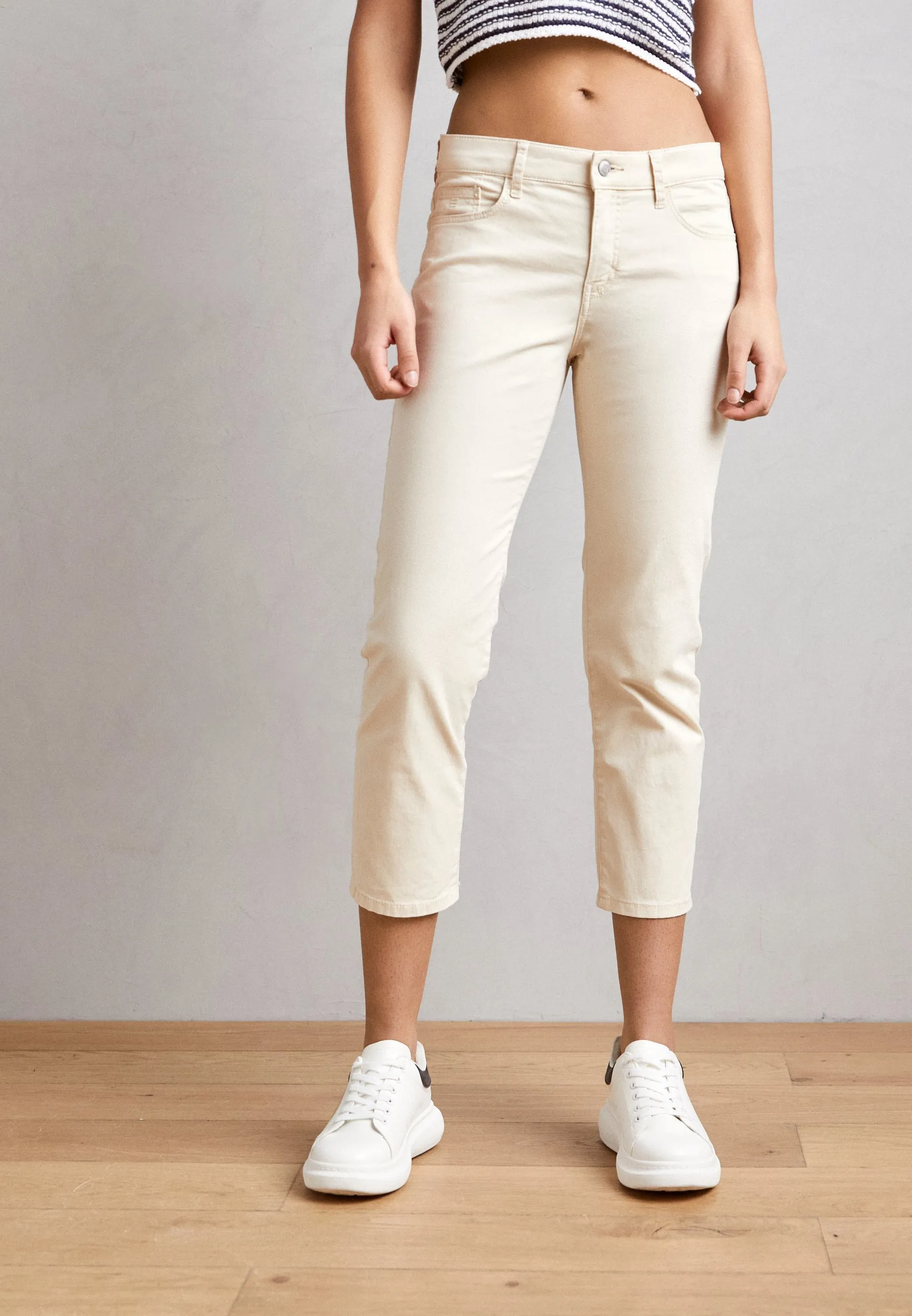 5 POCKET CAPRI - Pantaloni
