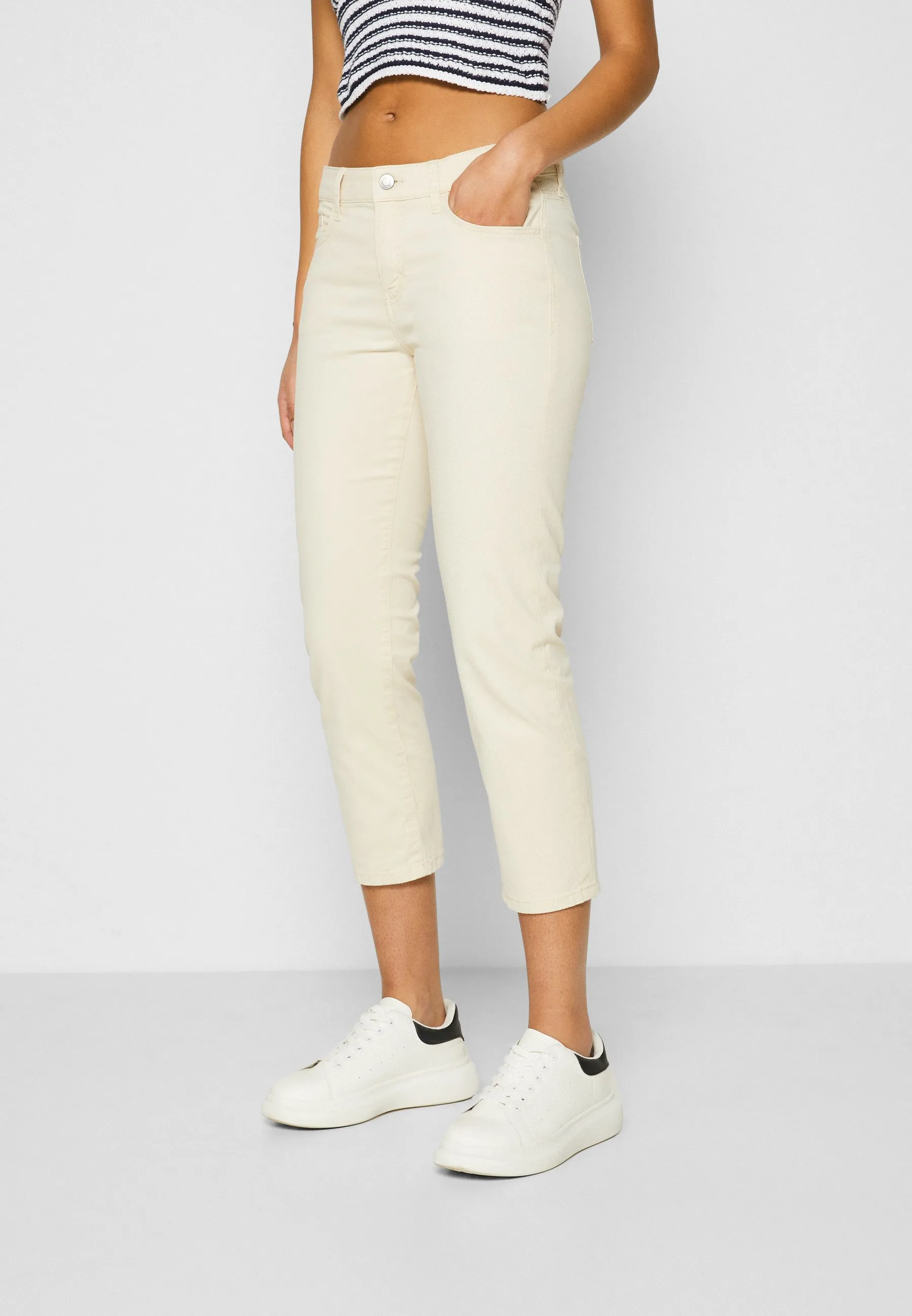 5 POCKET CAPRI - Pantaloni