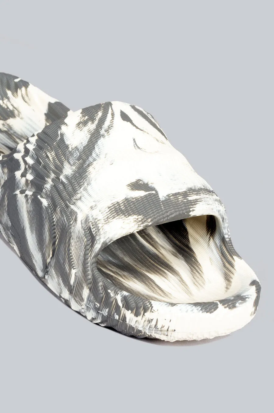 ADIDAS ADILETTE 22 WONDER WHITE THREE GREY CORE BLACK