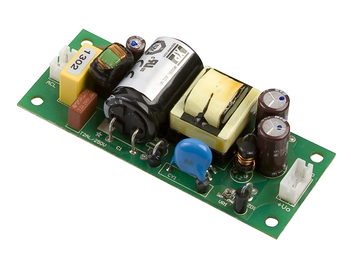 Alimentatore switching XP Power ECL15UD03-T, 15W, ingresso 120 → 370 V dc, 85 → 264 V ac, uscita 5 V dc,