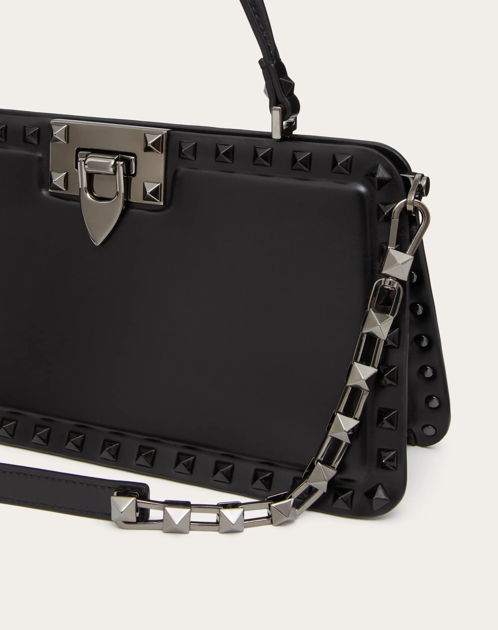 BORSA A MANO ROCKSTUD IN VITELLO