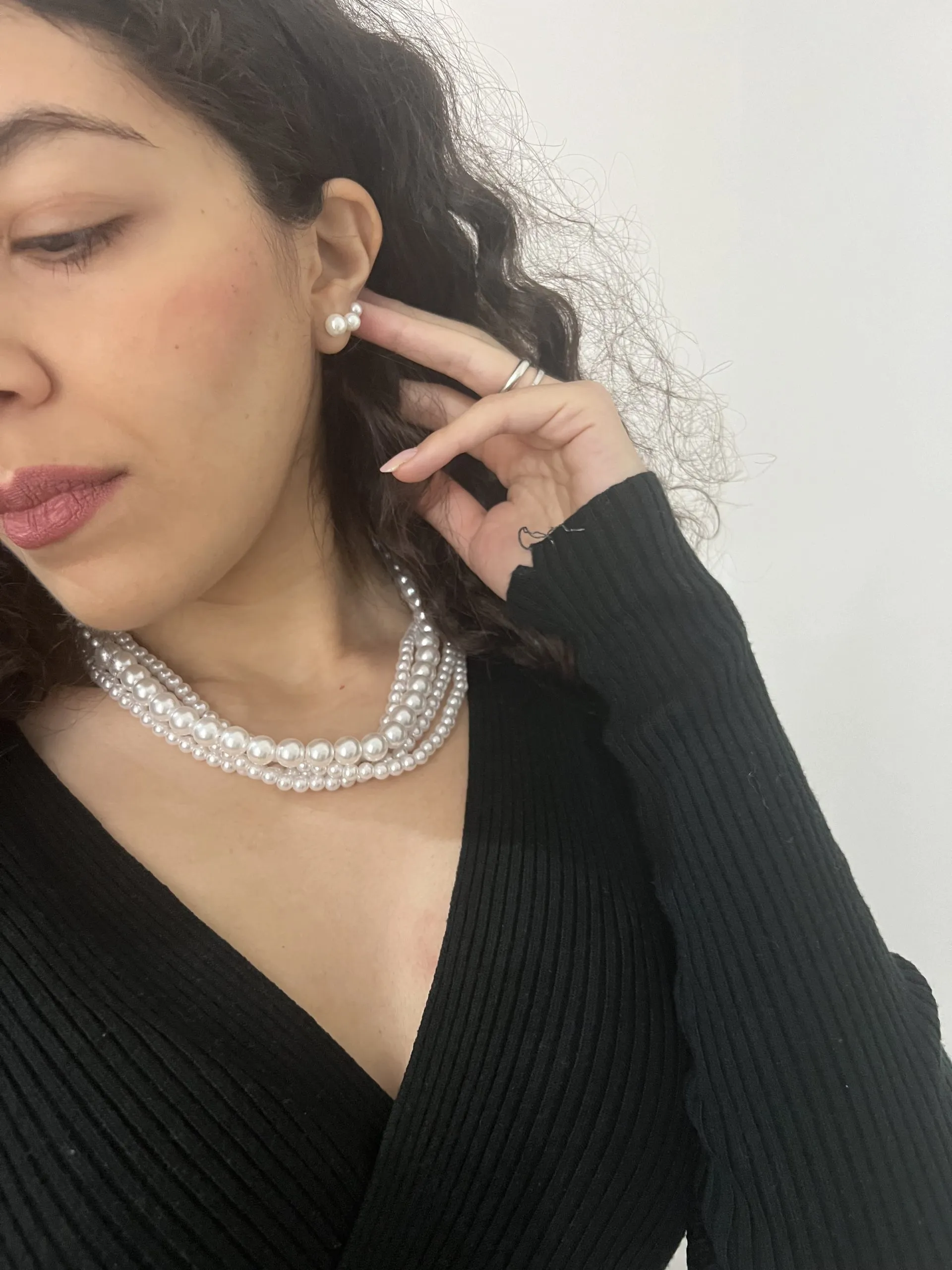 Collana a 4 fili con perle in acciaio