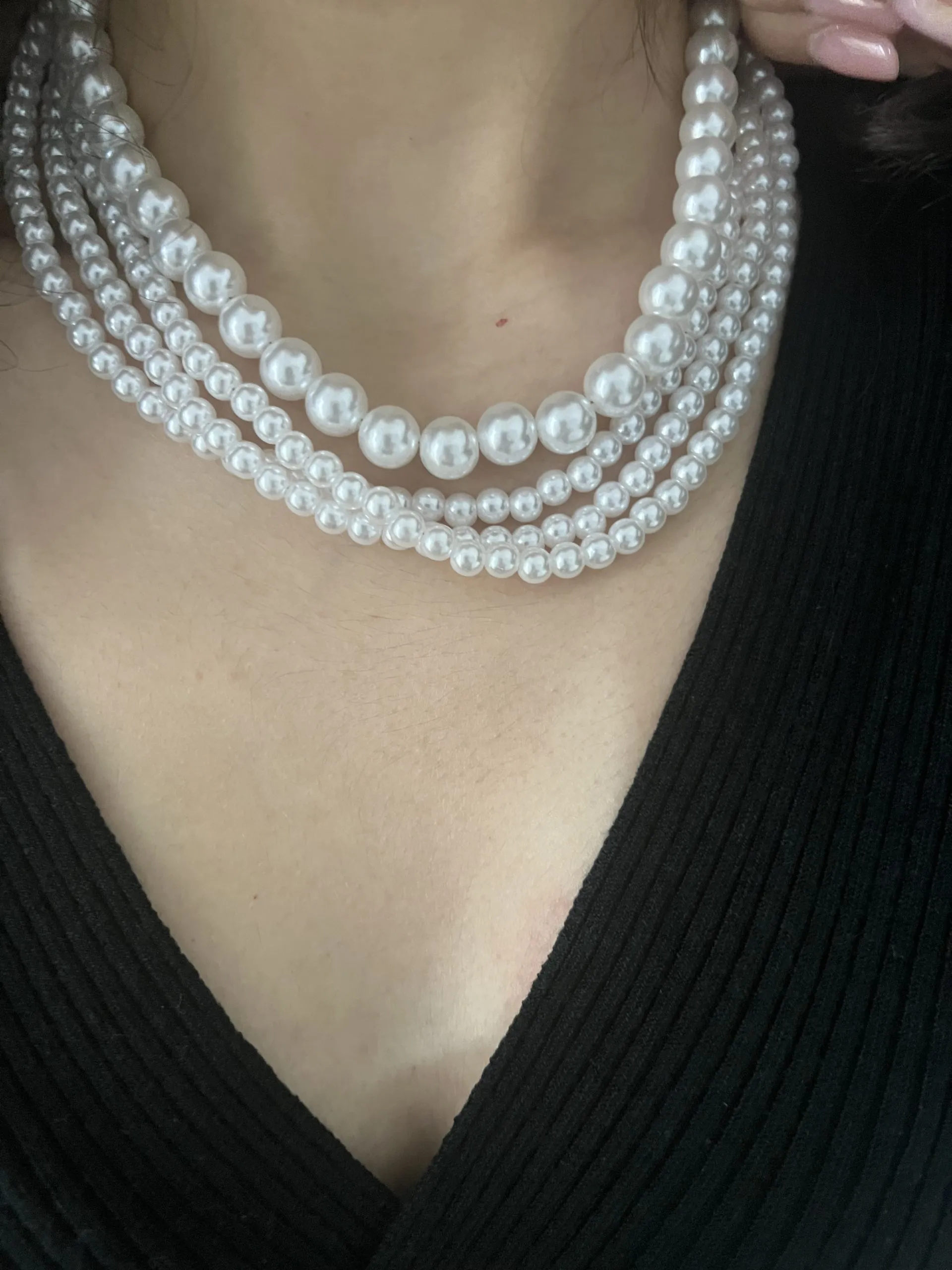 Collana a 4 fili con perle in acciaio