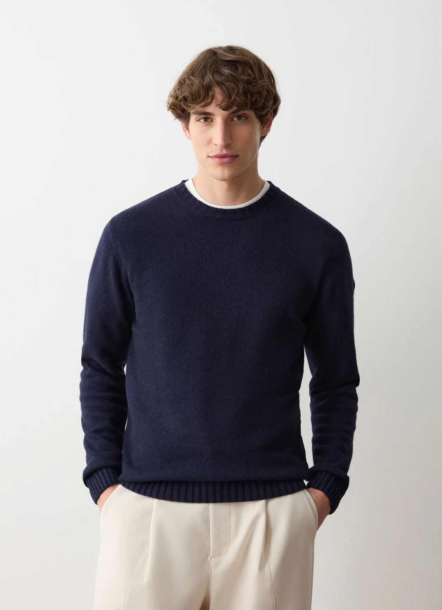 Crew-neck cashmere-blend pullover