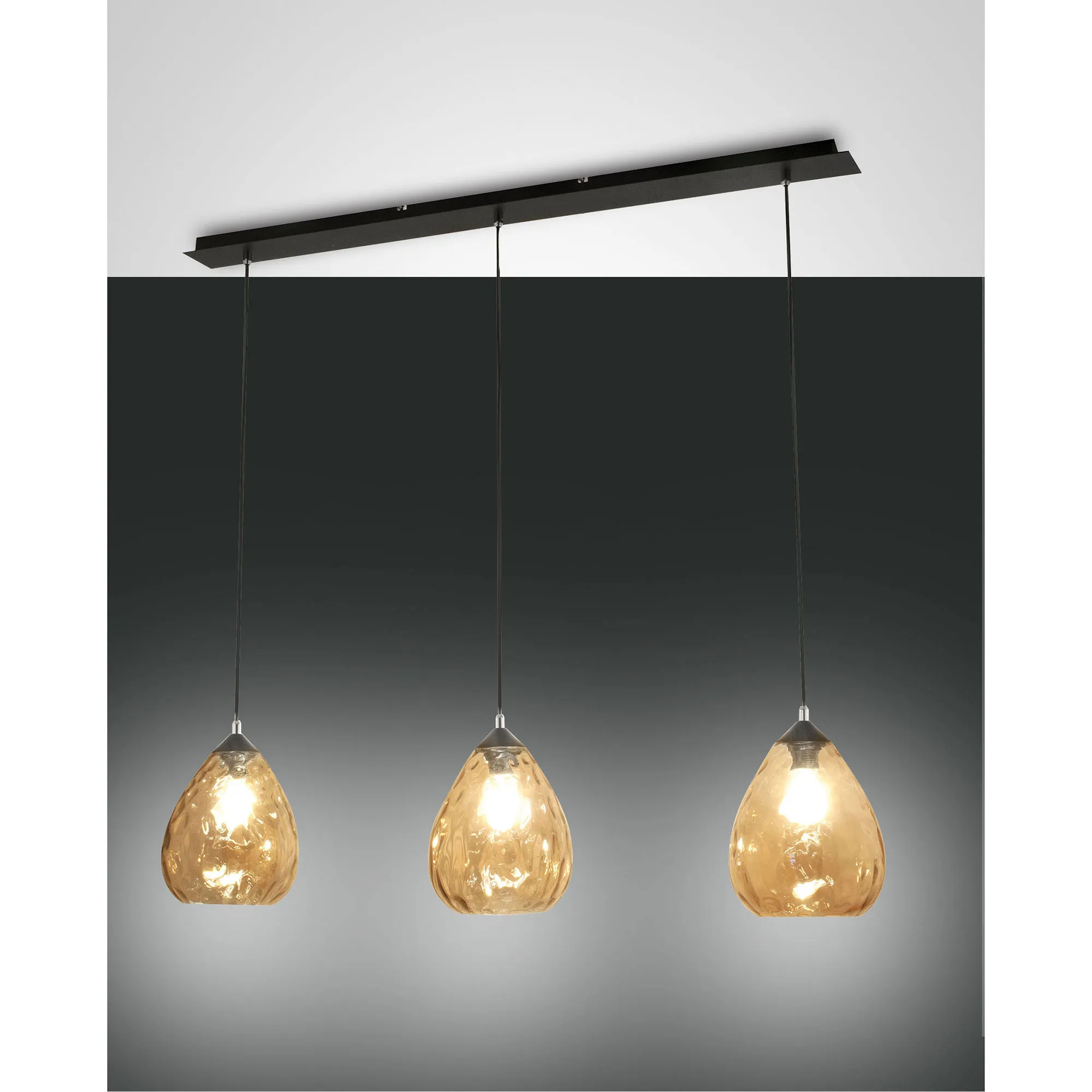 Fabas Luce  Lampada a sospensione a 3 luci struttura in metallo e paralume in vetro soffiato Gisella - 60W