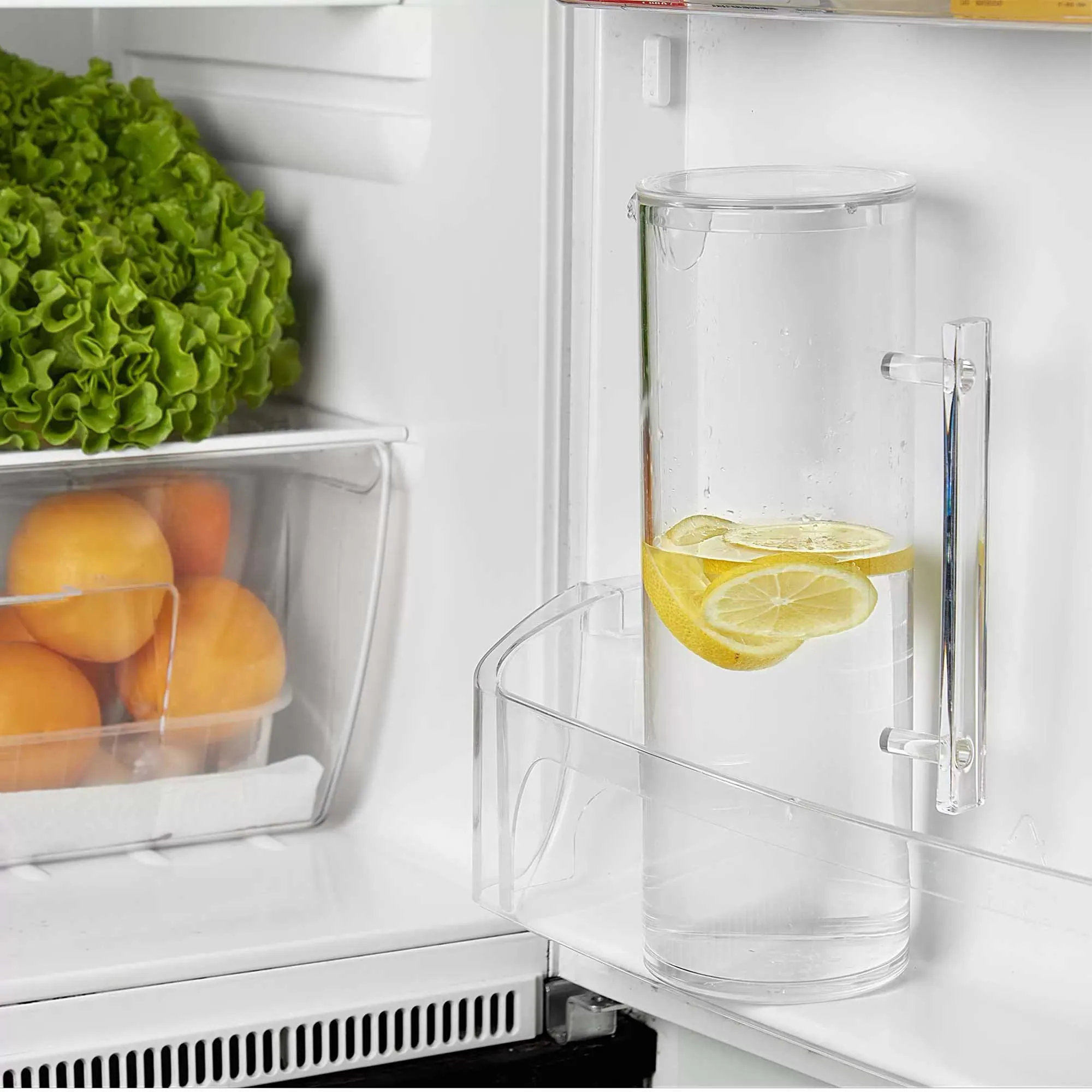 Guzzini  Caraffa da tavolo per acqua con coperchio dalle linee moderne ed eleganti 110
