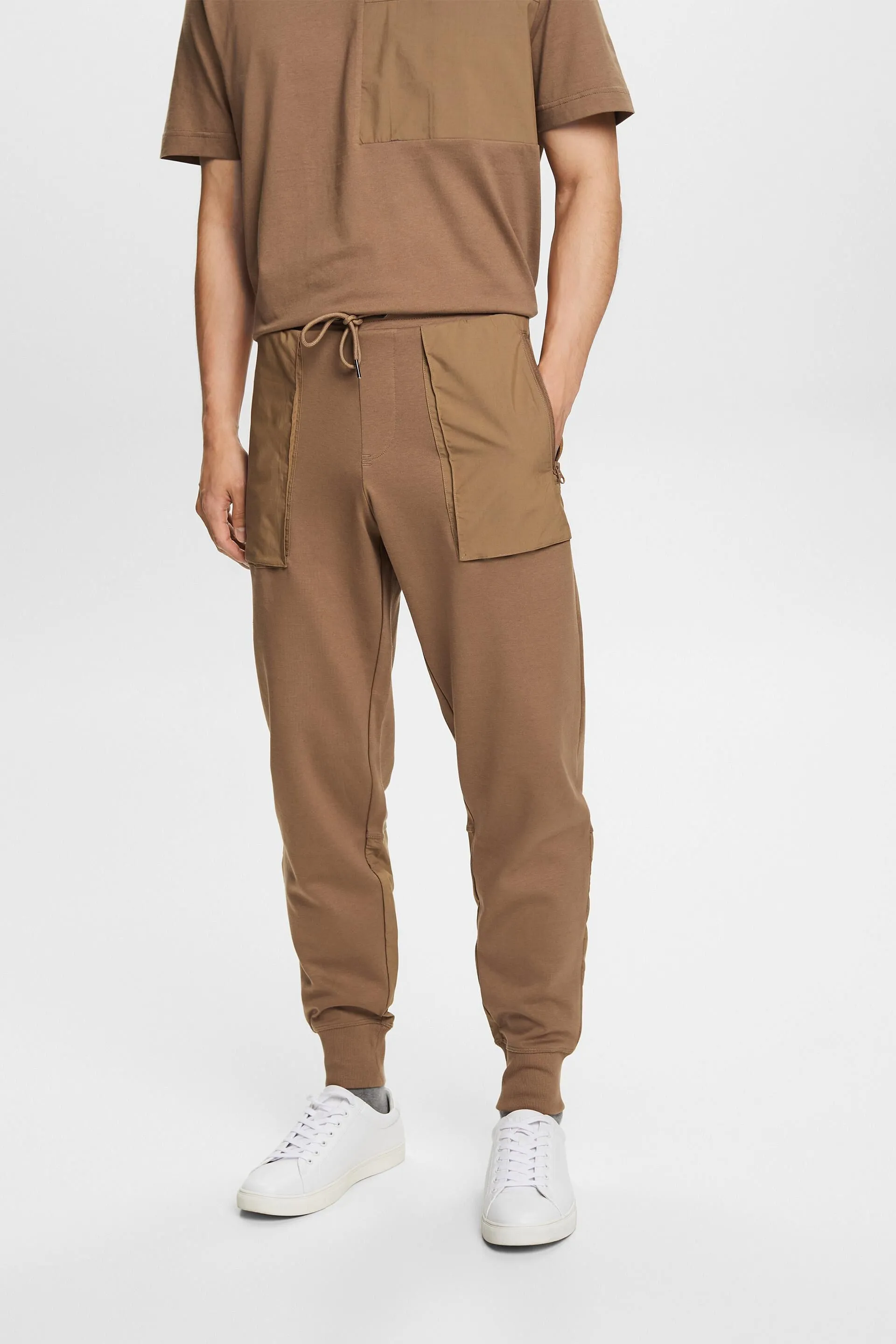 Jogger in stile cargo in tessuto misto