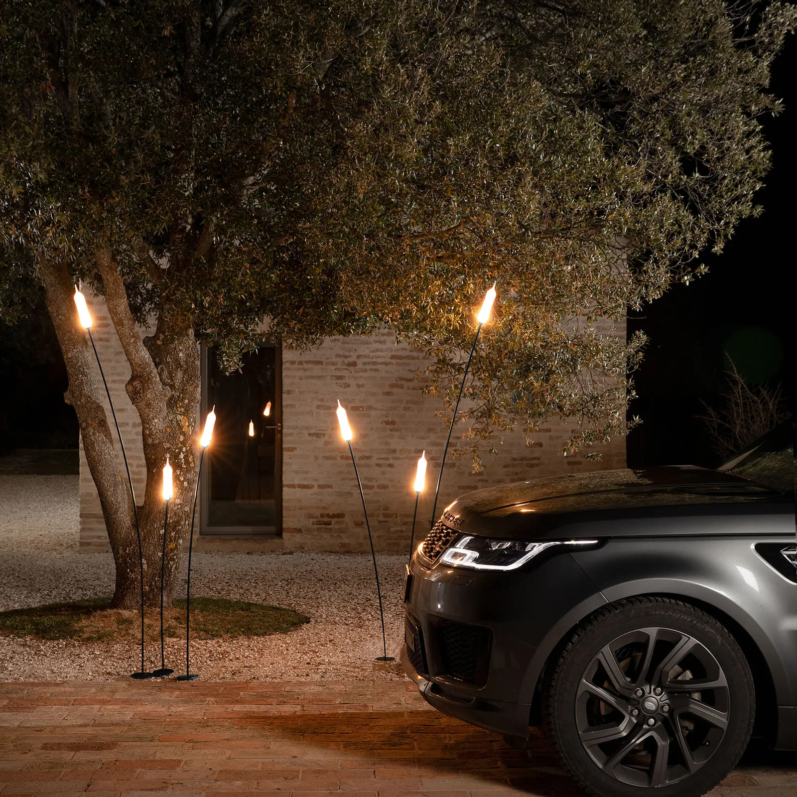 Karman Nilo LED a picchetto, altezza 220 cm