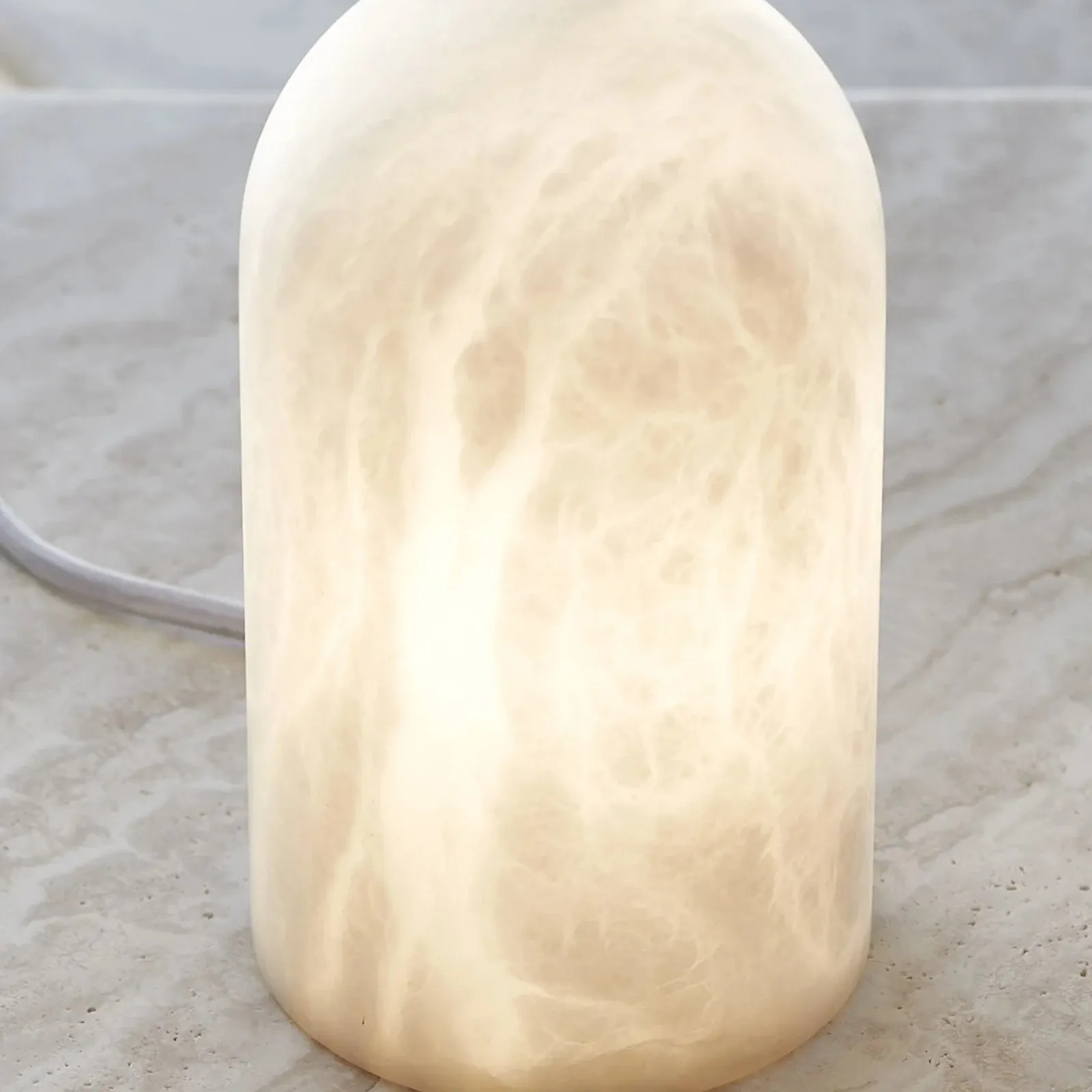 Lampada da tavolo Beacon Panton, pietra alabastro bianco, altezza 17,5 cm