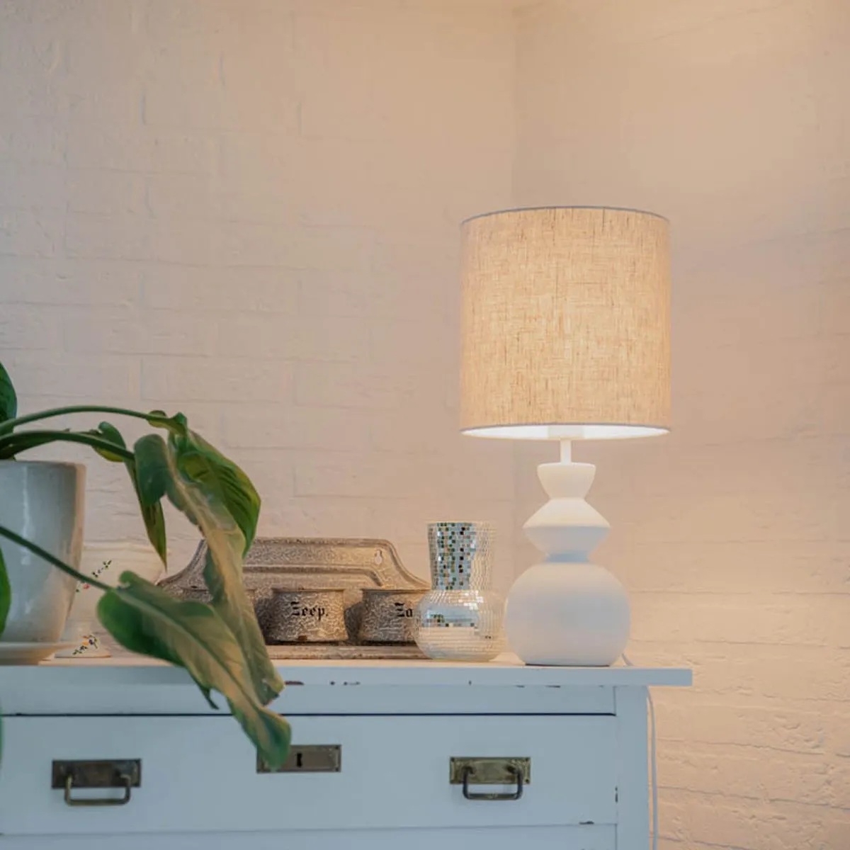 Lampada da tavolo di design con paralume in tessuto bianco grigio chiaro 25 cm - Alisia