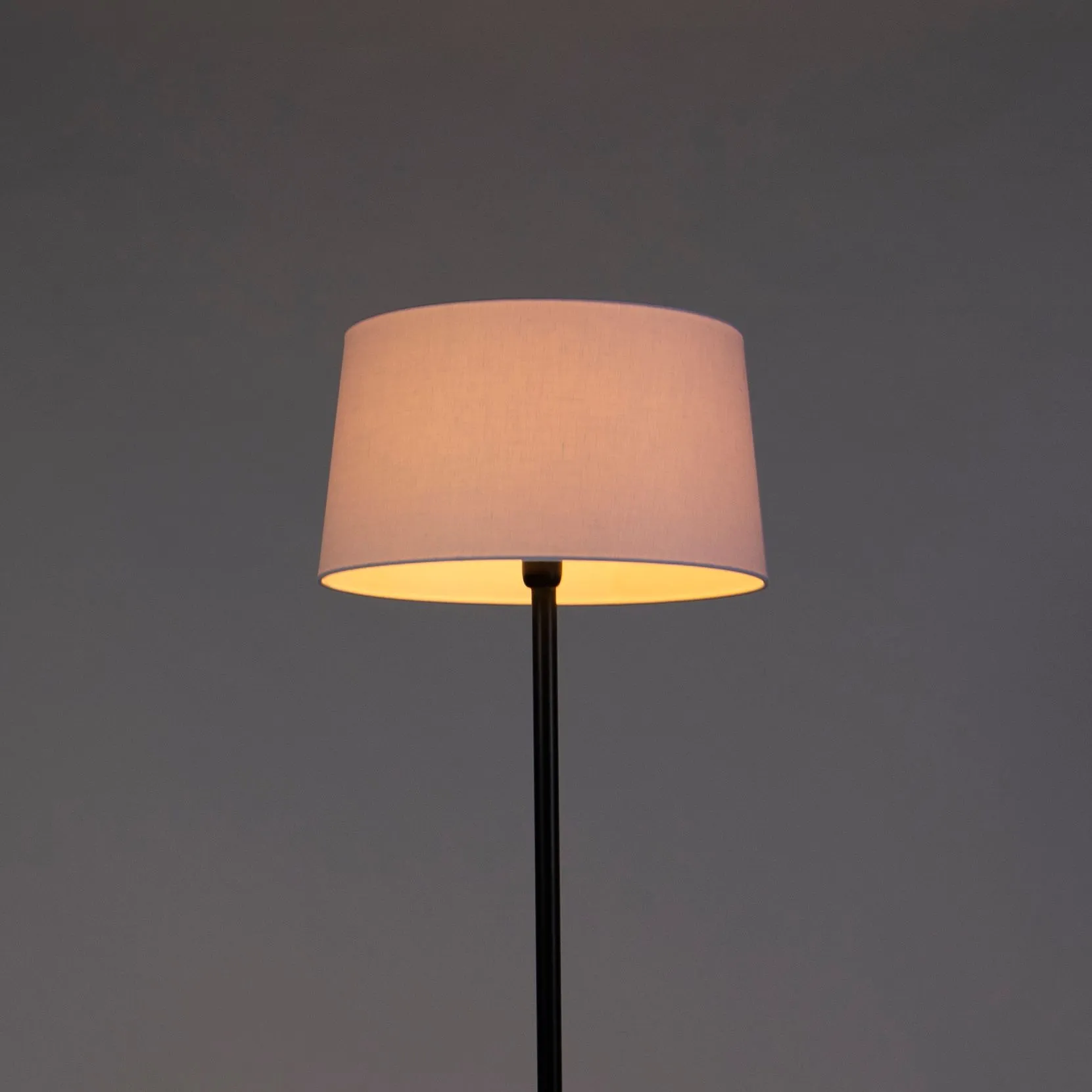 Lampada da terra nera con paralume in lino bianco 45 cm - Simplo