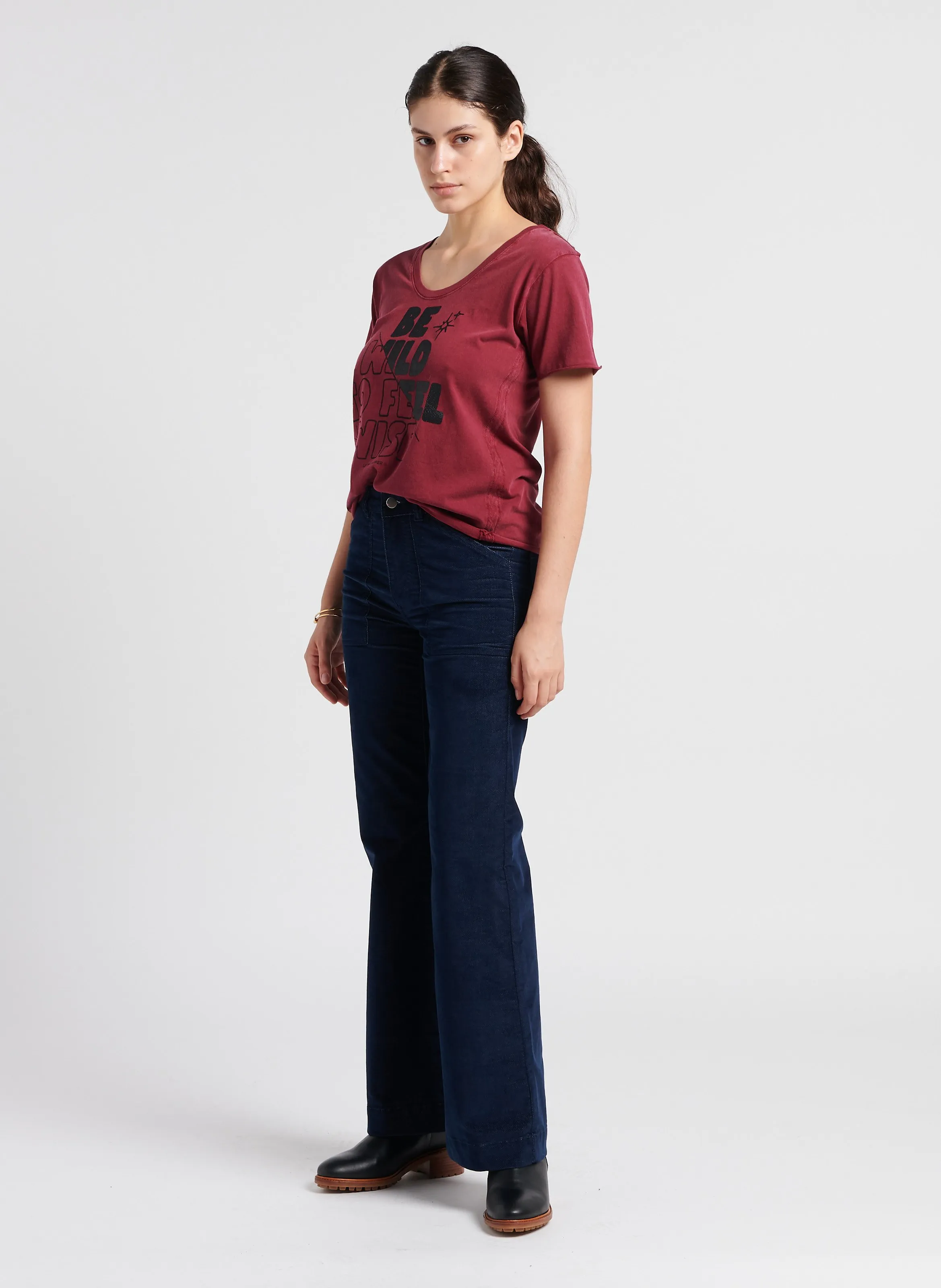 LEON & HARPER   TIZIA - T-shirt dritta scollo tondo serigrafata in cotone bio | Rosso