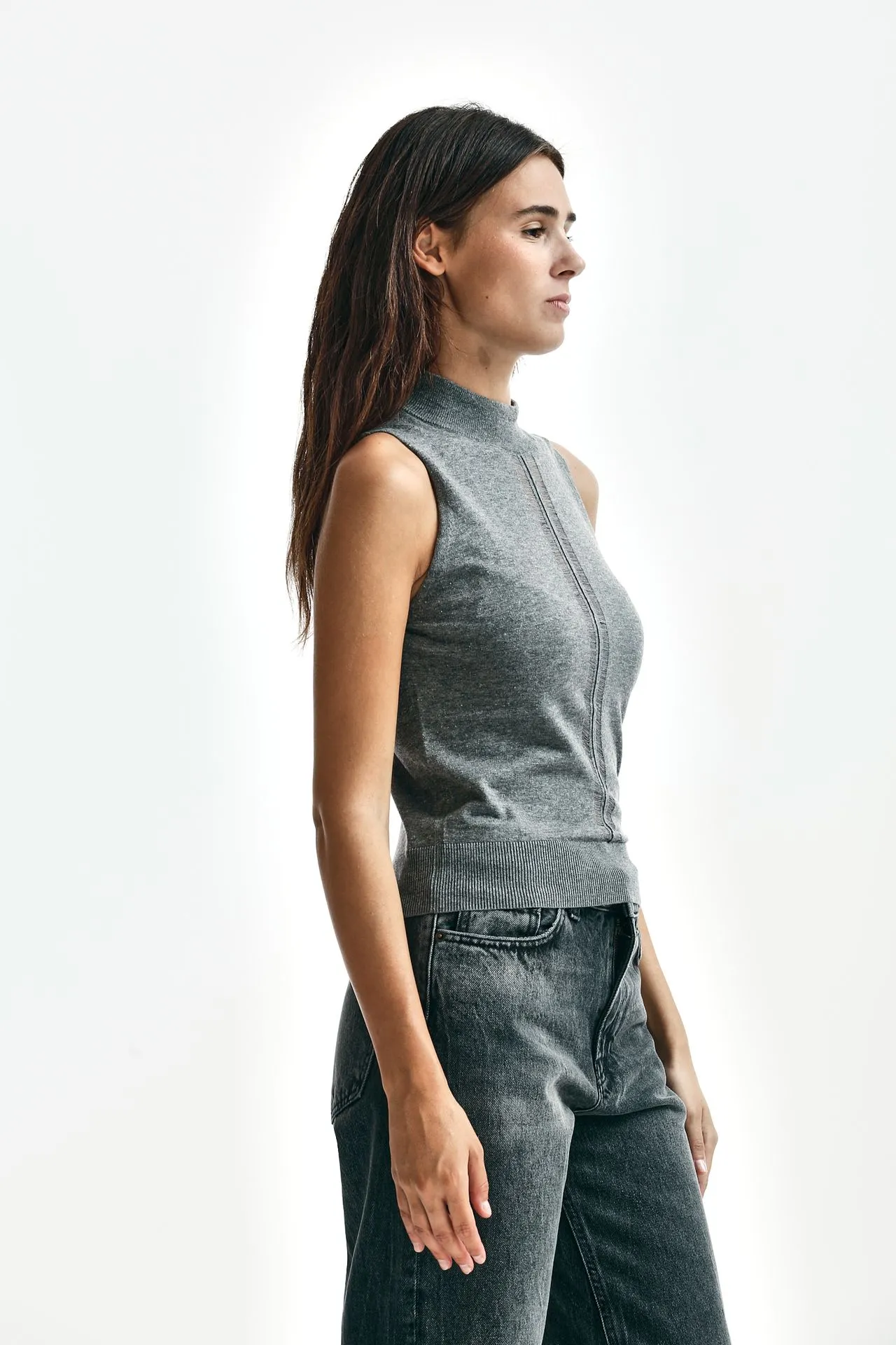 Maglia smanicata lana/seta grigio 