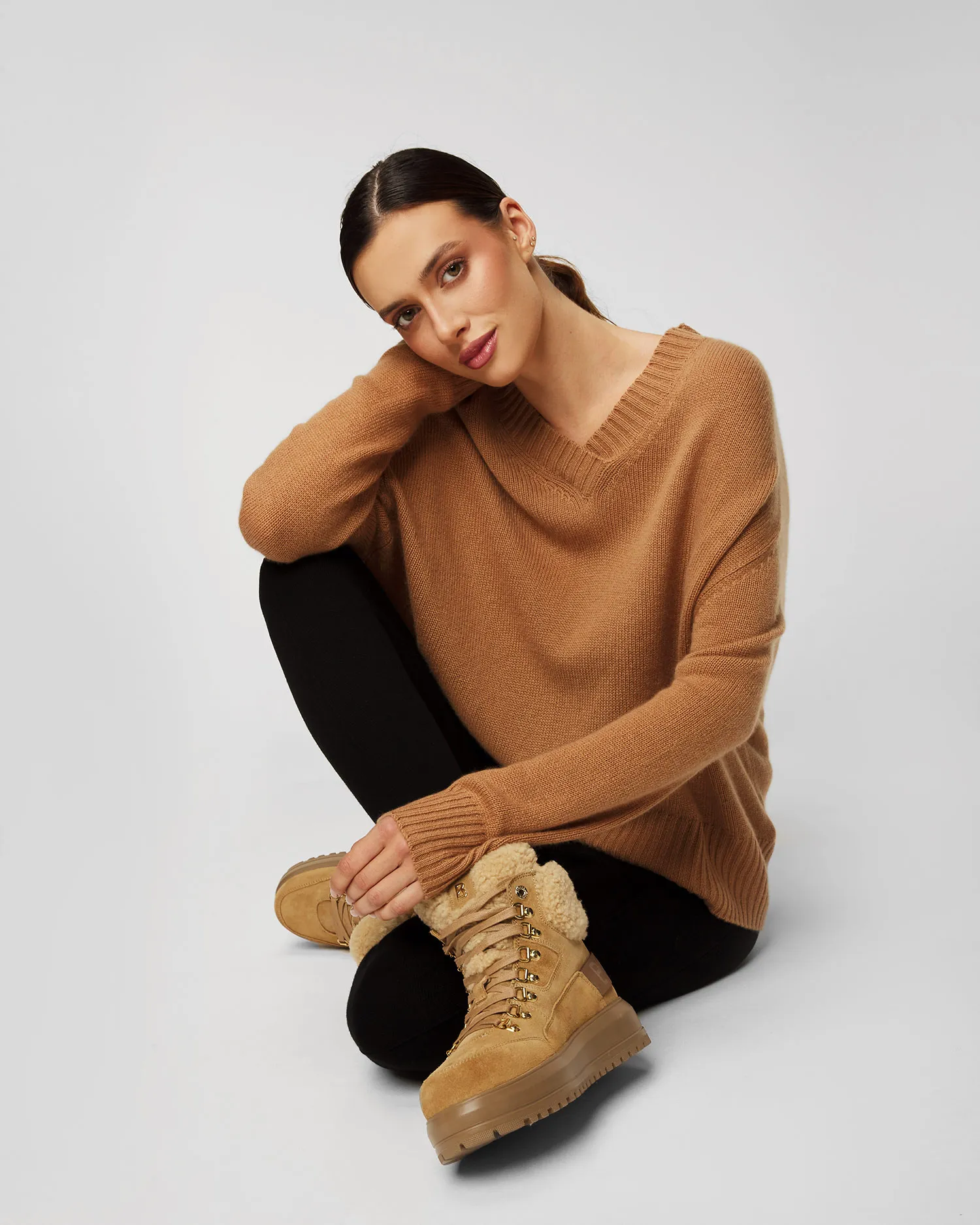 Maglione in cashmere da donna Allude V-sweater 11155-44