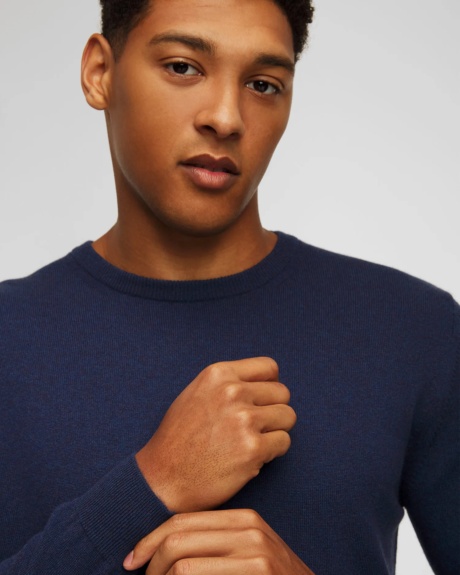 Maglione in cashmere da uomo Johnstons of Elgin kap04655hd72444-sd7244