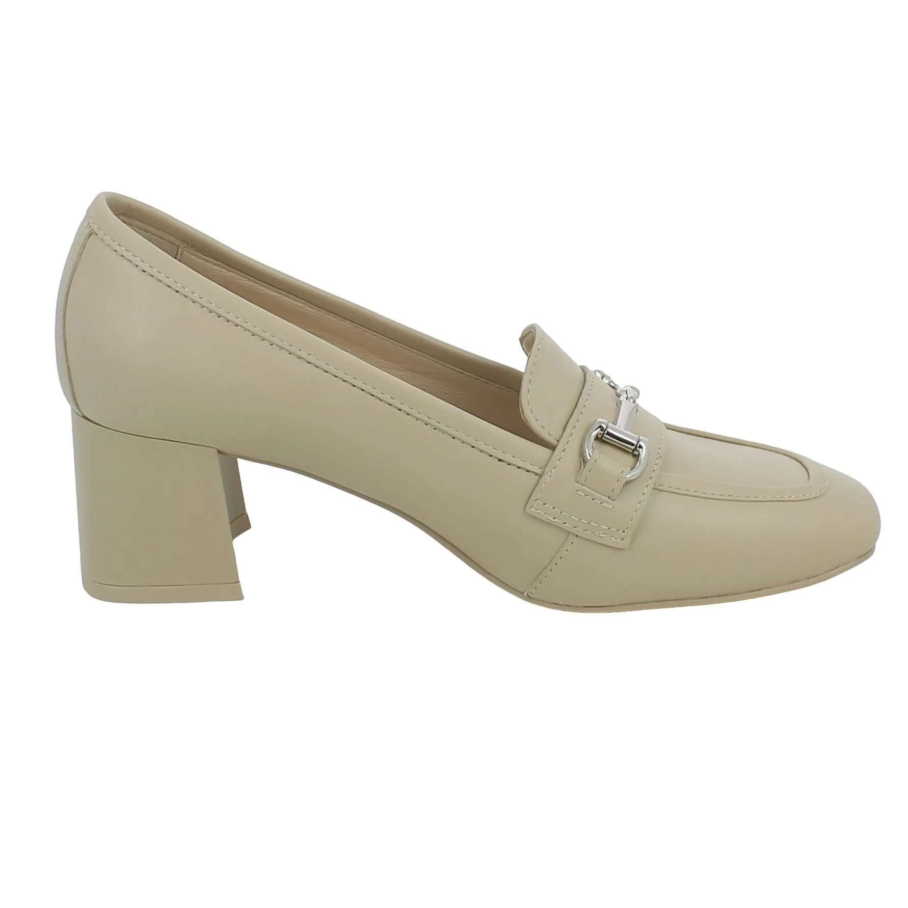 NeroGiardini  Mocassino in pelle beige con tacco medio 