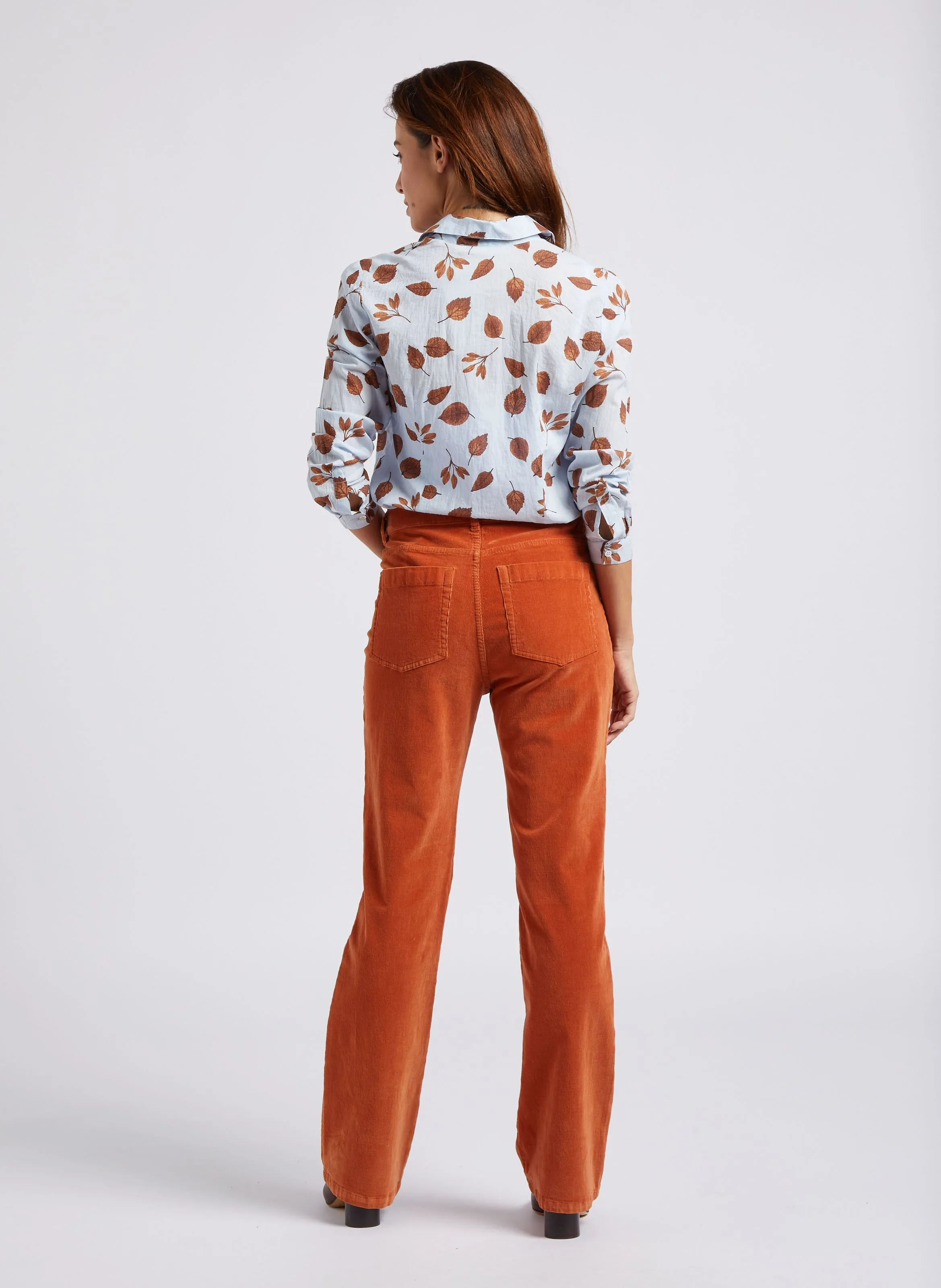  NICE THINGS   Camicia sciancrata collo classico in cotone | Blu