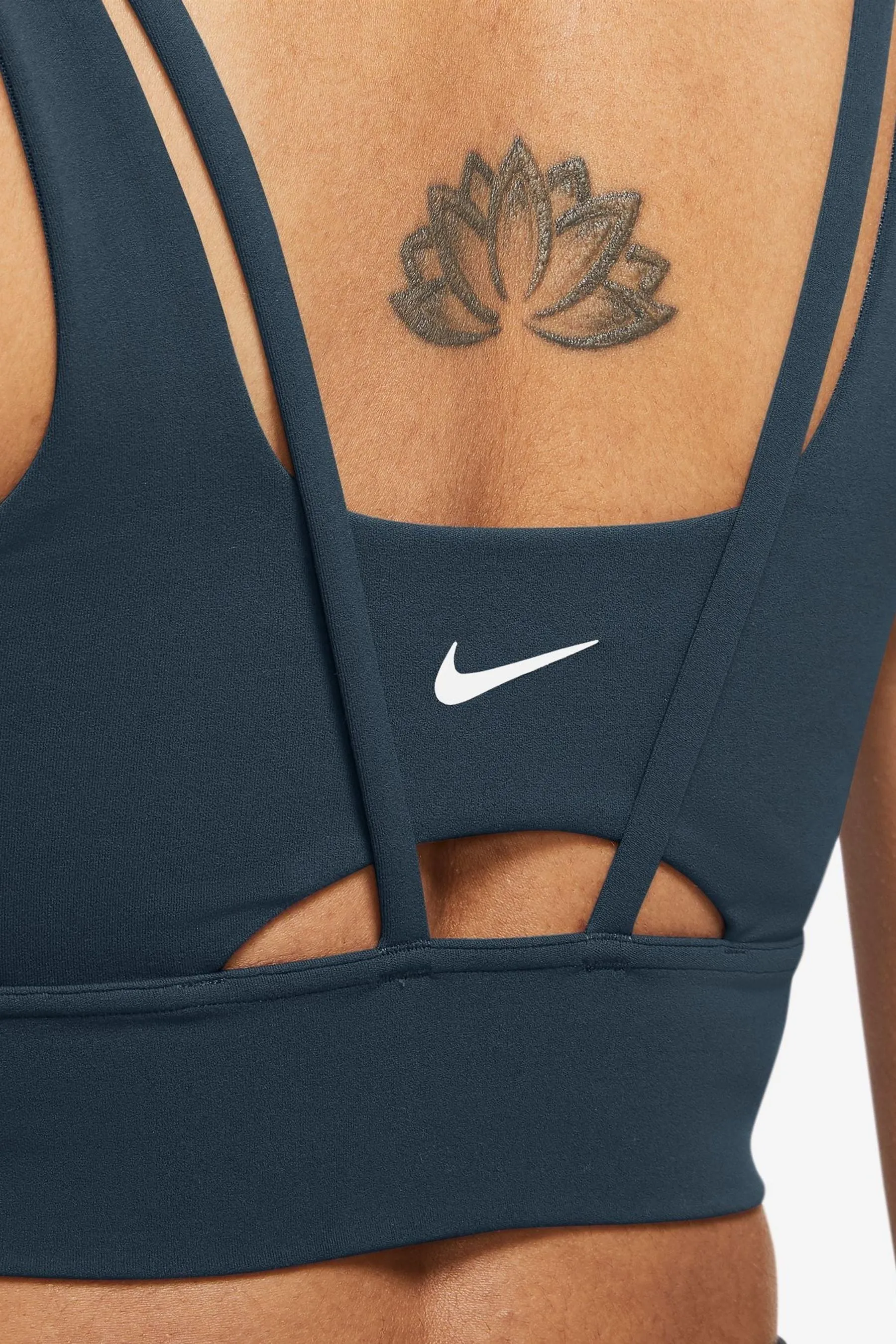 Nike - Zenvy - Reggiseno sportivo lungo imbottito a sostegno medio