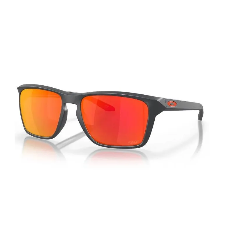 Occhiali da sole Oakley Sylas (carbonio opaco/rubino opaco)