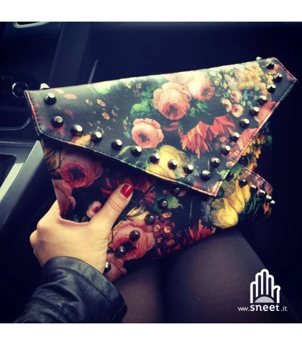 Pochette flower studs