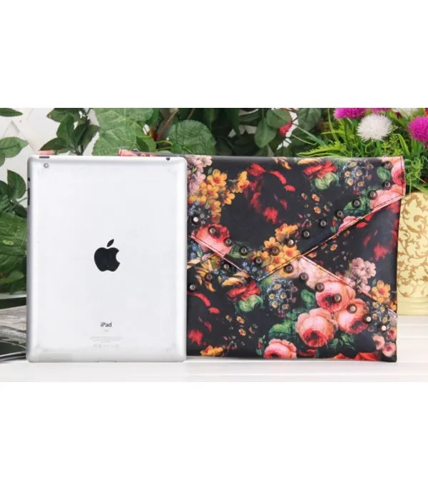 Pochette flower studs
