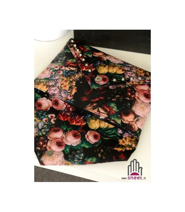 Pochette flower studs