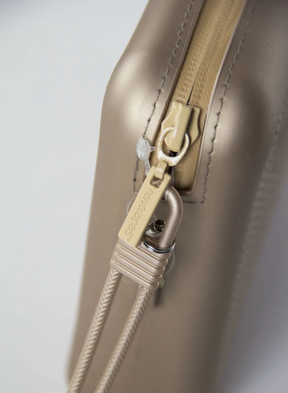pochette metallic