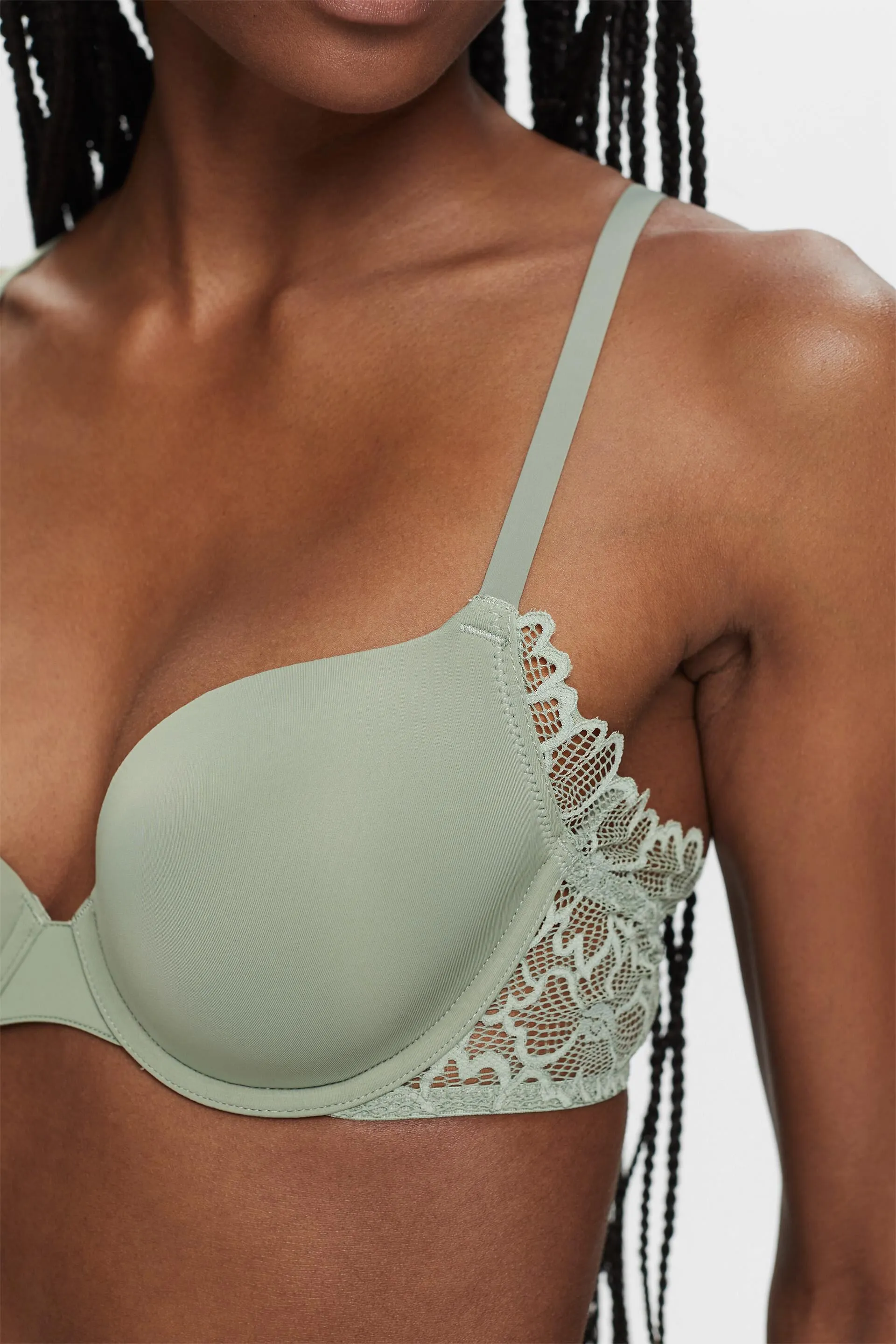 Reggiseno in pizzo imbottito con ferretto