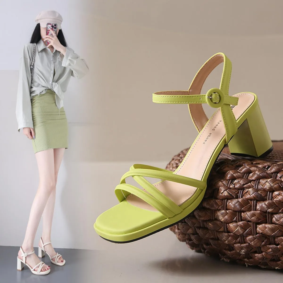 Sandali da donna Estate Nuove scarpe alte con tacco quadrato Sandali romani alla moda Pantofole da donna con punta aperta in bia