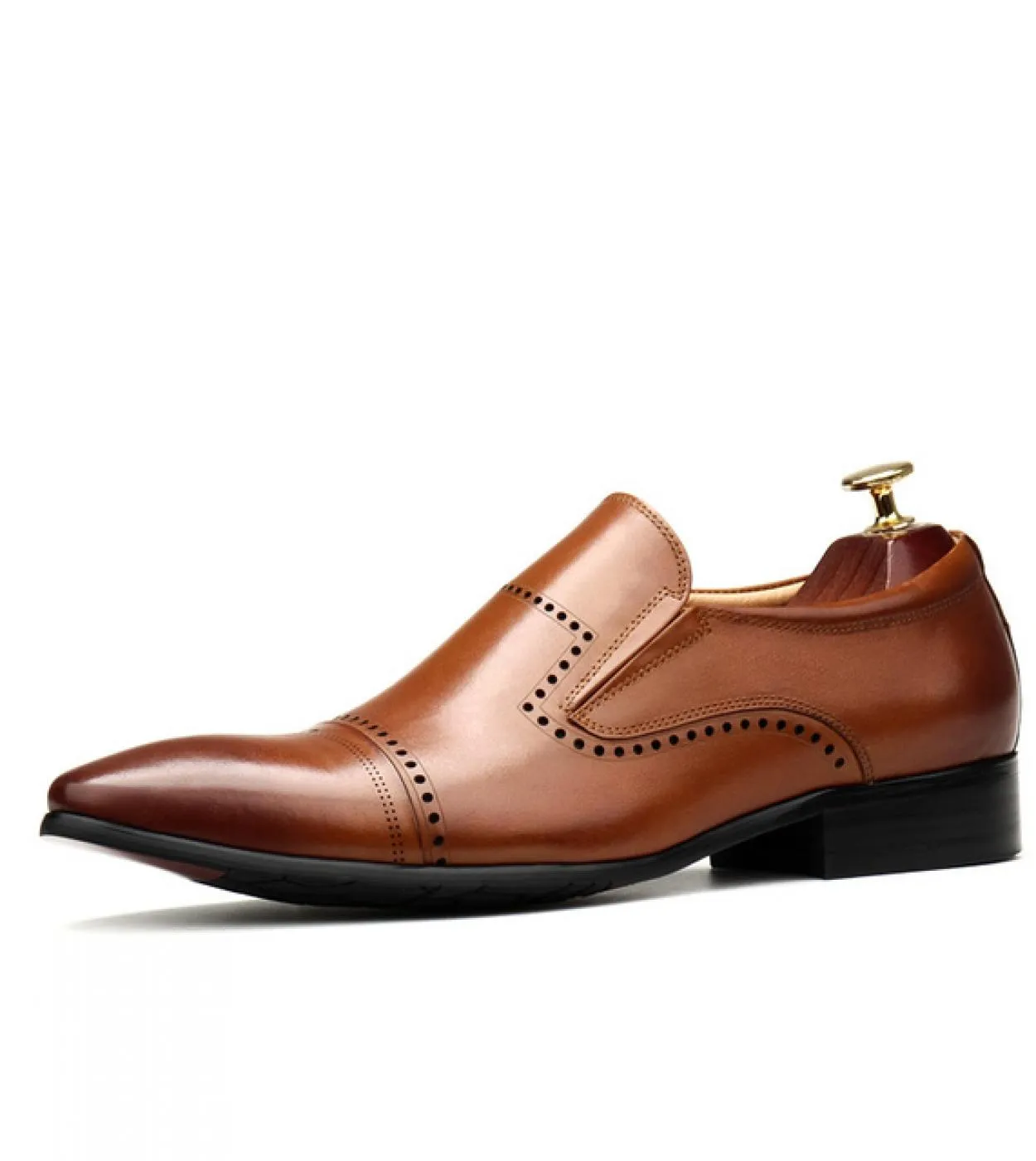 Scarpe eleganti derby da uomo di lusso Marca vera pelle Nuovo design fatto a mano Slip On Pointed Toe Man Wedding Business Loafe