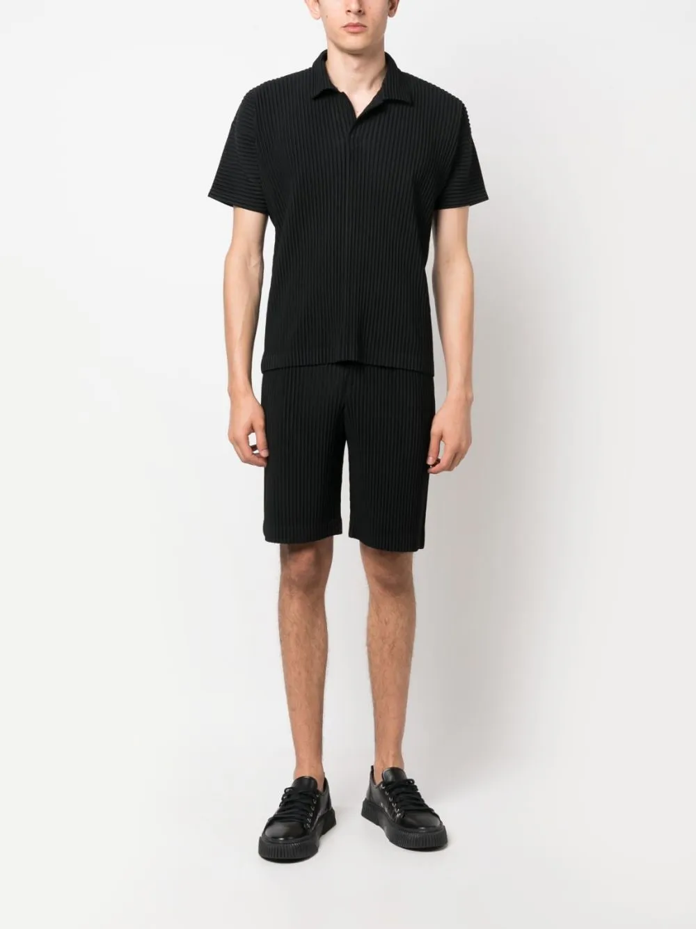 shorts in tessuto plissé