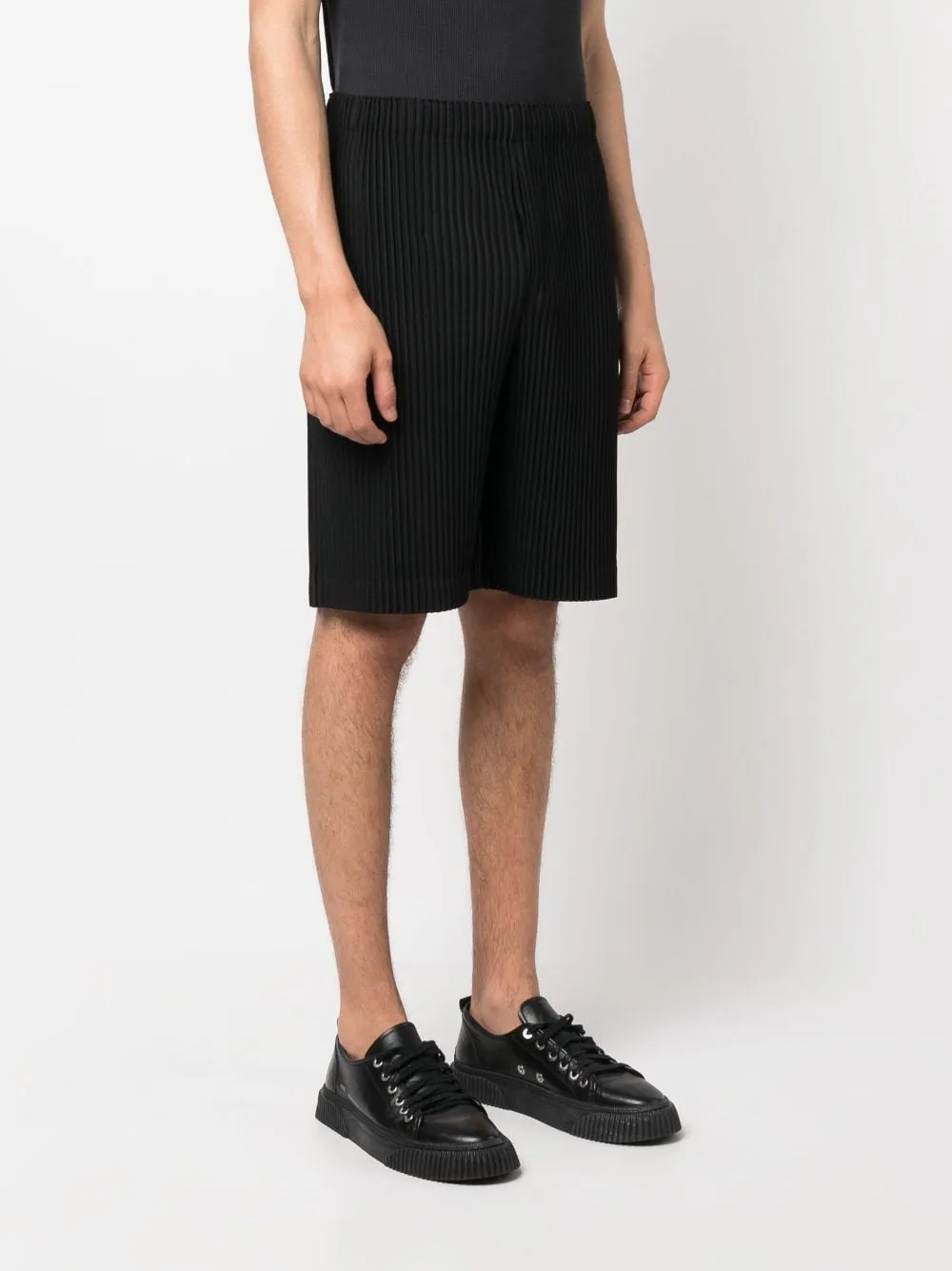 shorts in tessuto plissé