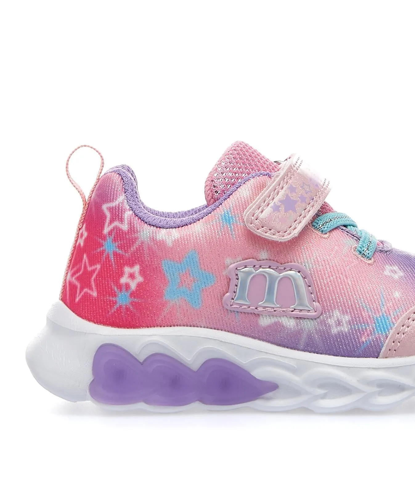 Sneakers rosa con strappo e maxi suola con lucine