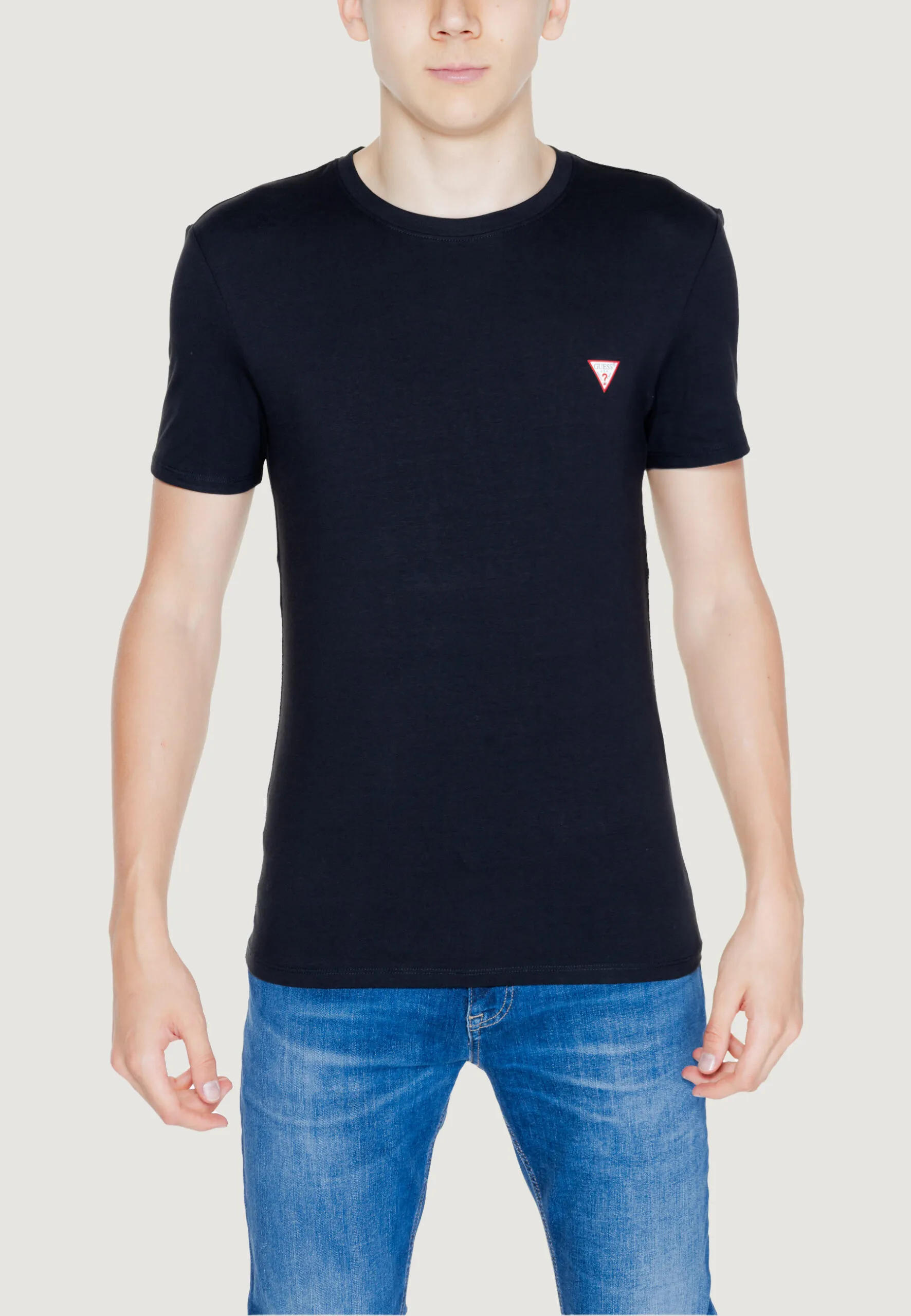 T-shirt Guess CN SS CORE TEE Nero