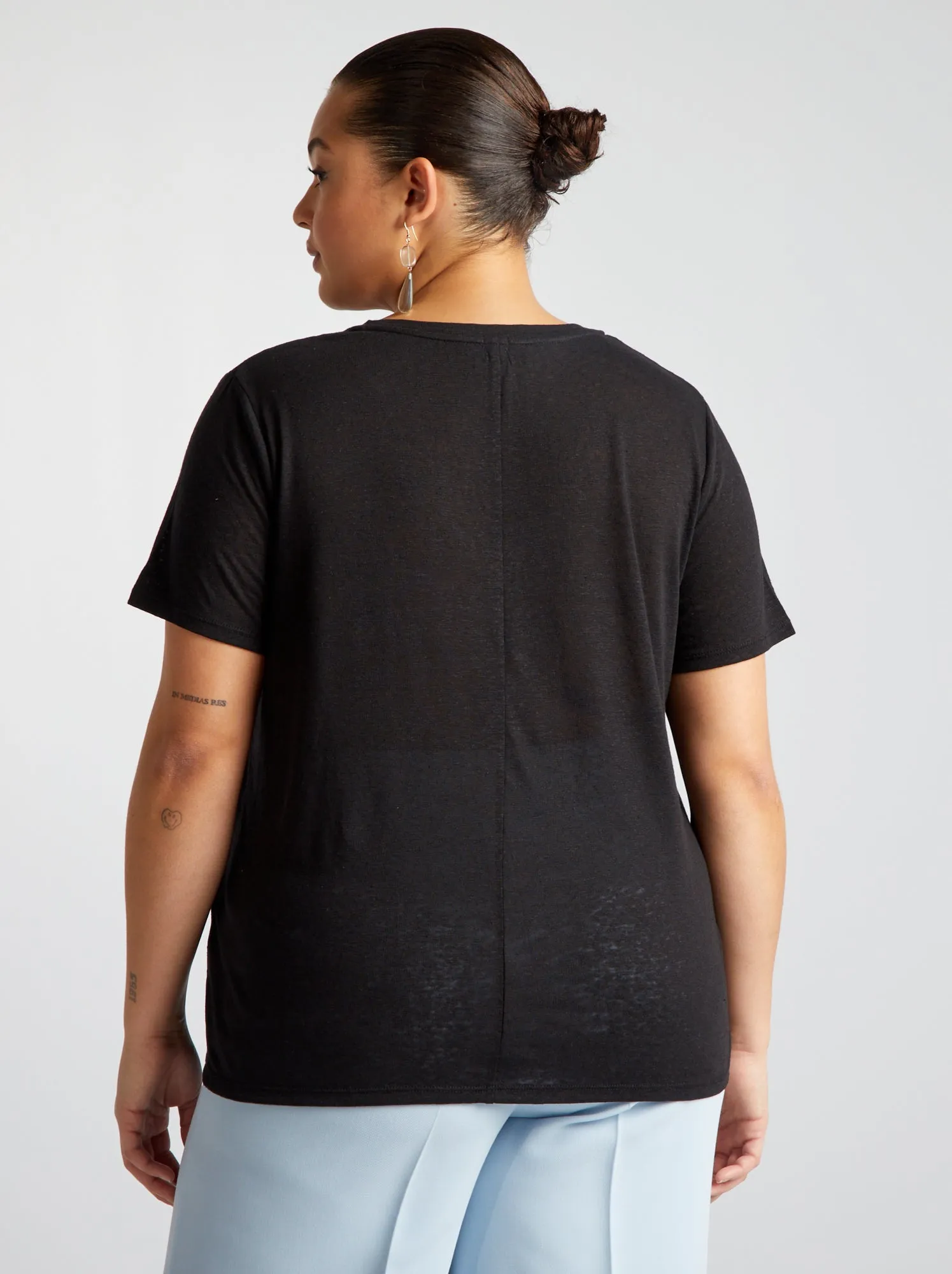 T-shirt in lino morbida - nero