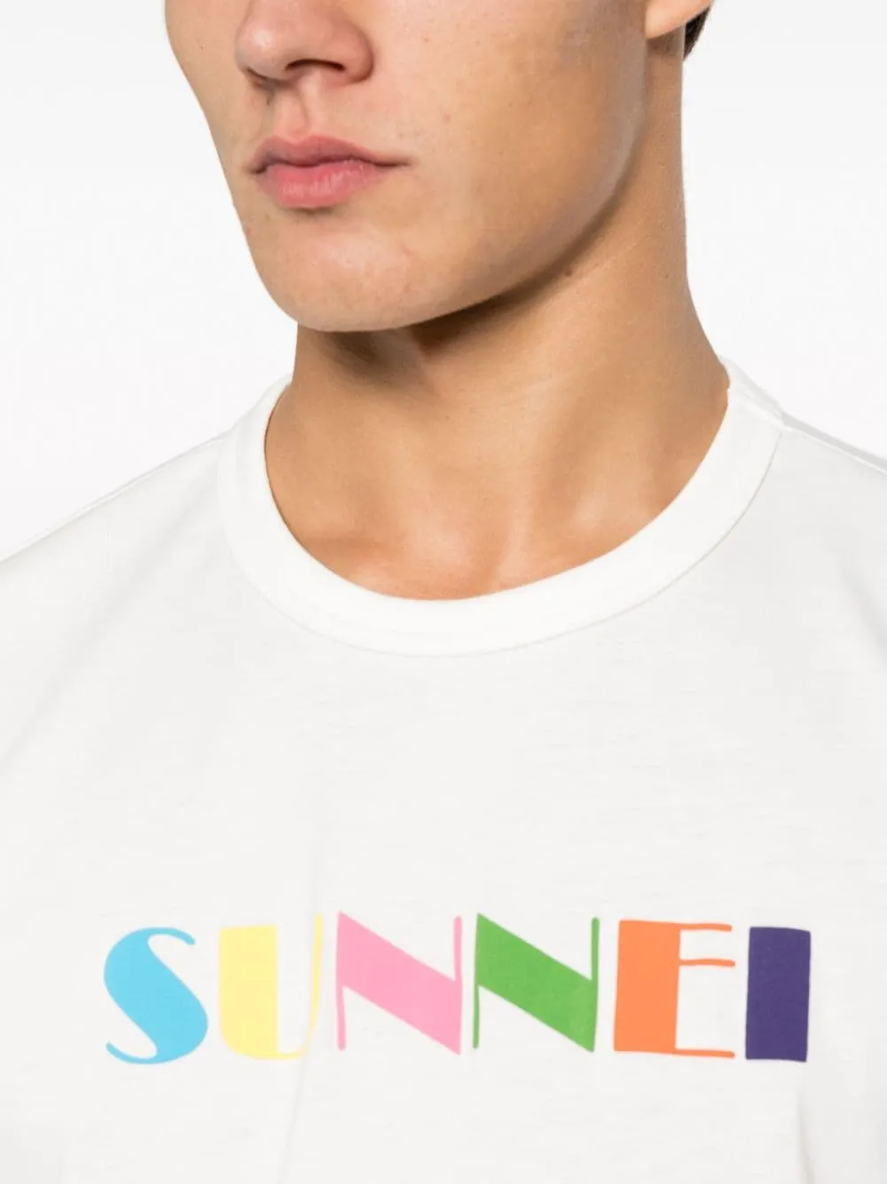 t-shirt logo multicolor