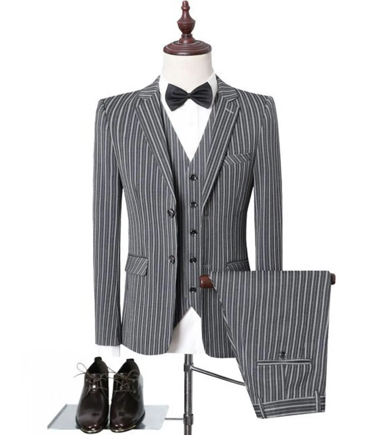 Ultimi disegni del cappotto della mutanda del cappotto Marca Abiti da sposa a righe grigie Moda Uomo Abito formale slim fit Uomo