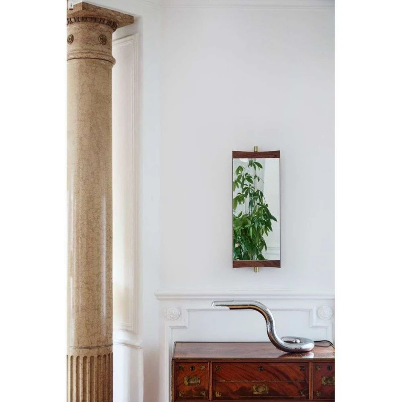 Vanity Wall Mirror 1 - GUBI | Acquista online