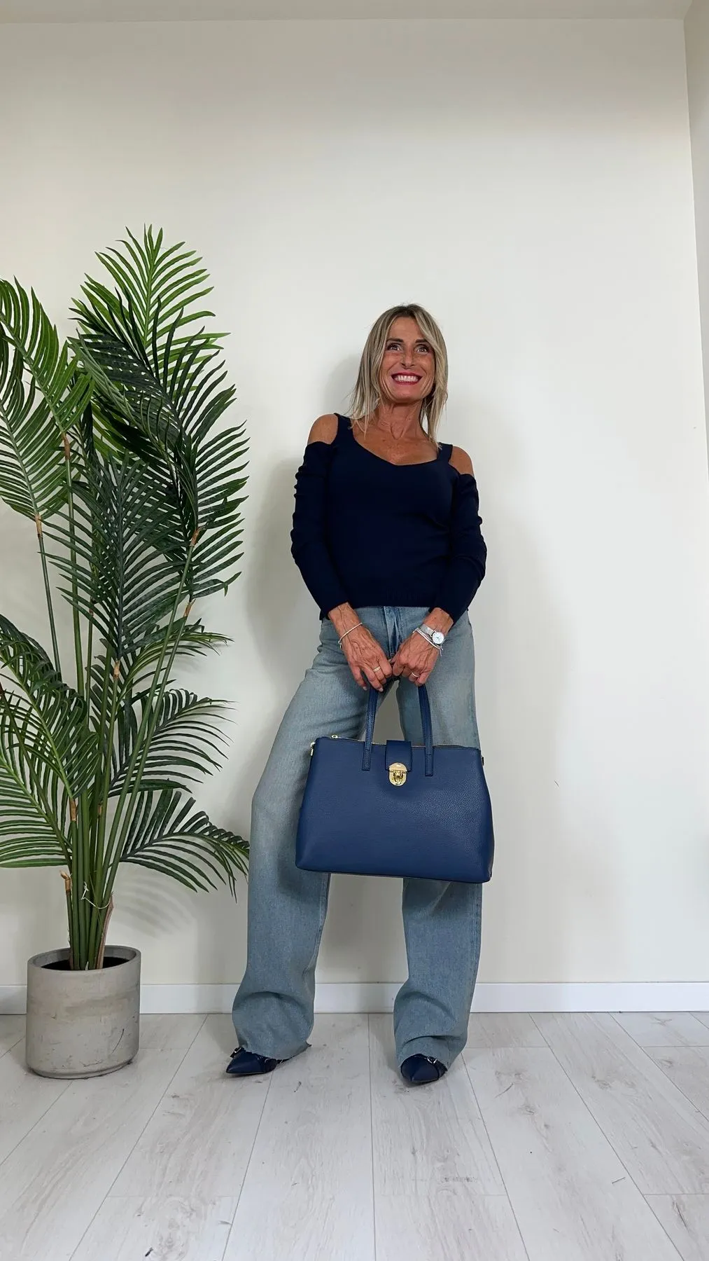 VICOLO - DS0225 - JEANS ILARIA, WIDE LEG, TELA FERMA, ORLO VIVO