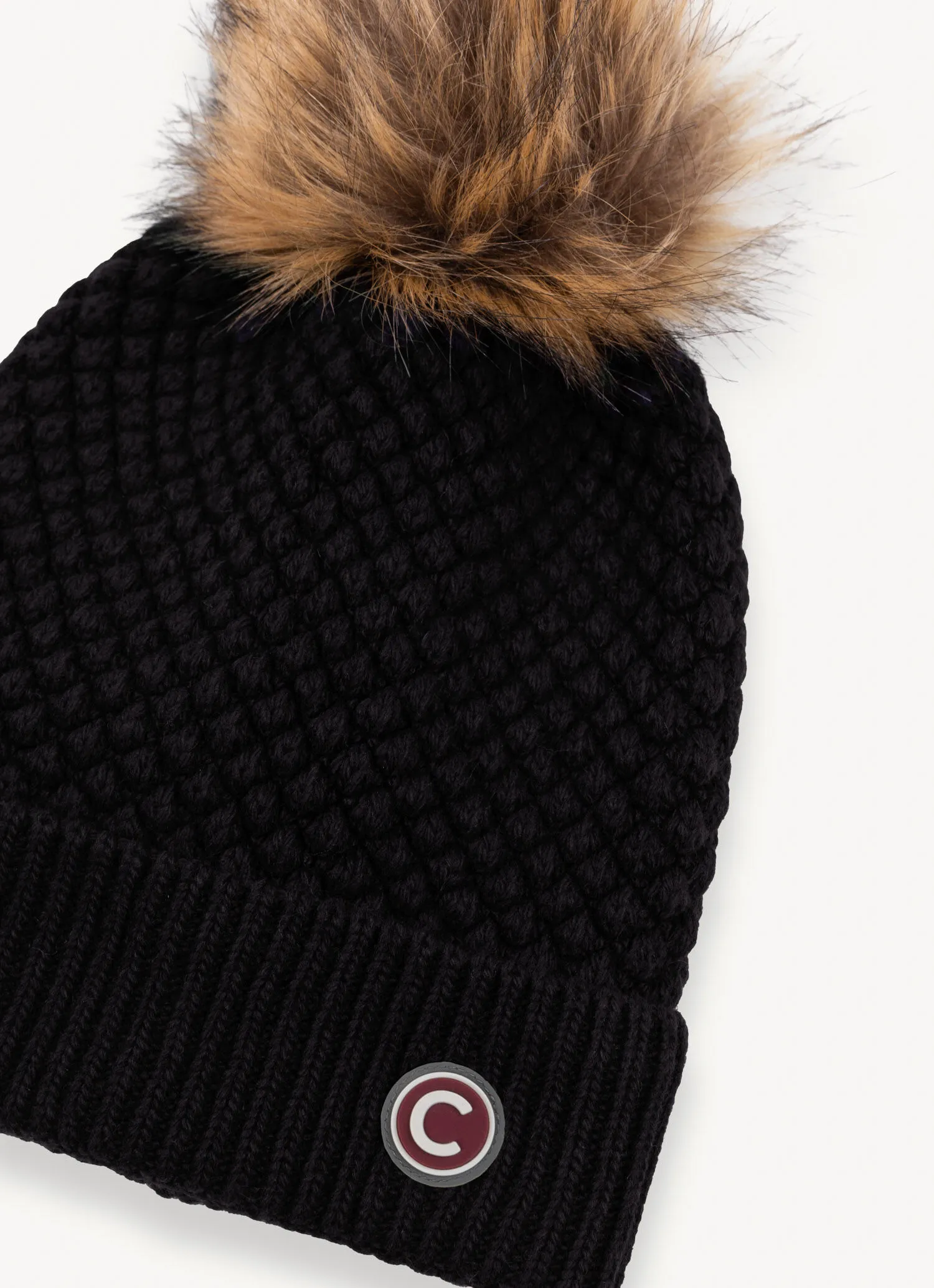 Women's hat with rice grain knit stitch