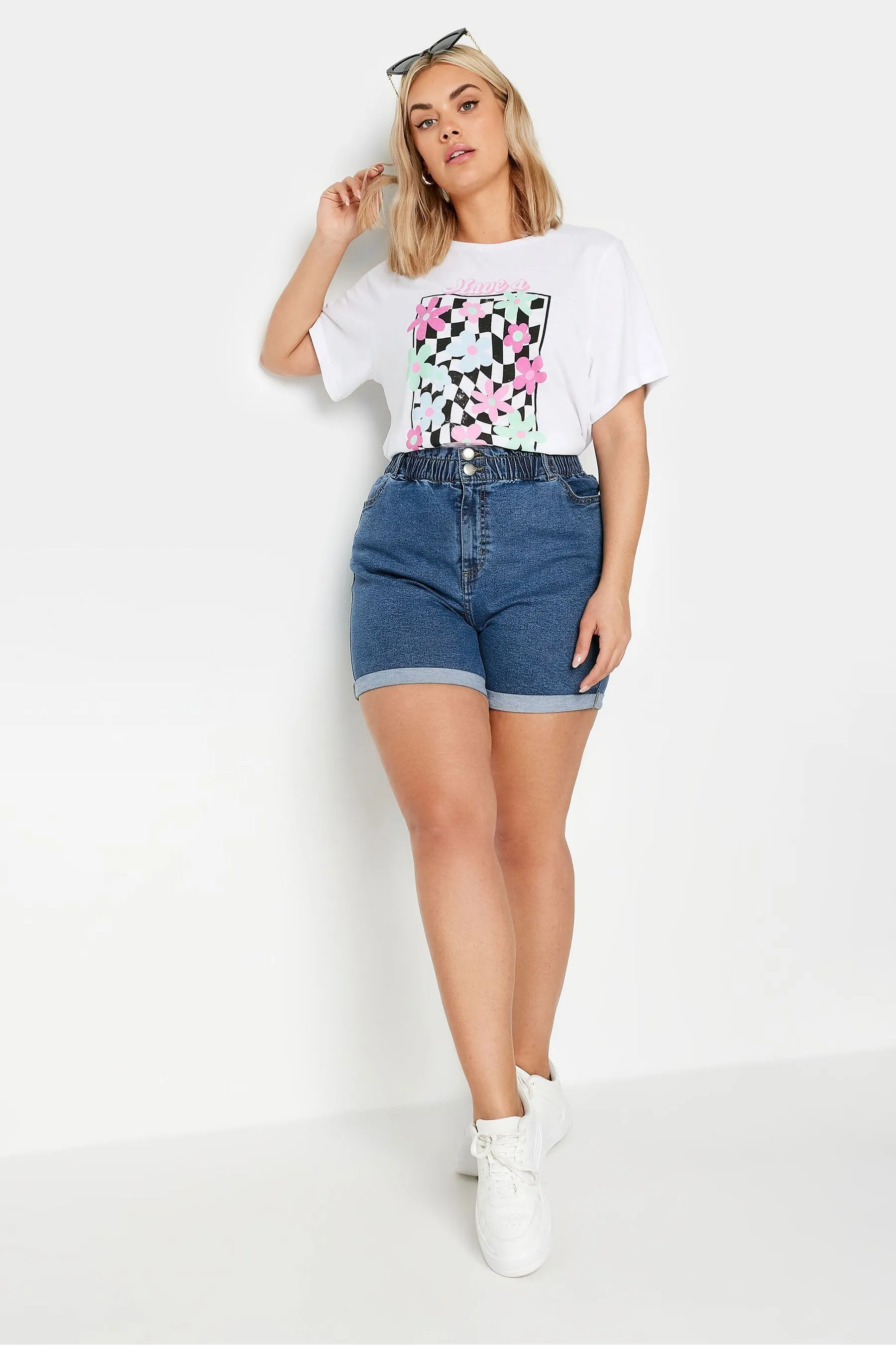 Yours Curve Denim - Shorts con elastico in vita